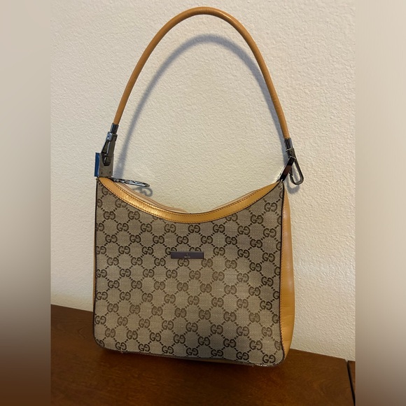 Gucci Handbags - Vintage Gucci purse